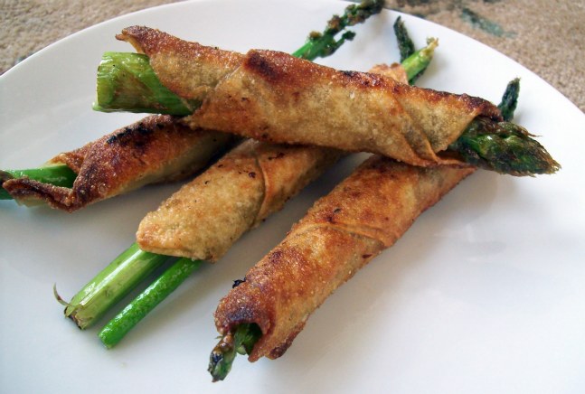 Fried Asparagus Rolls